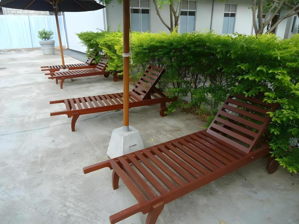 Kent Hotel Tissamaharama Exterior photo