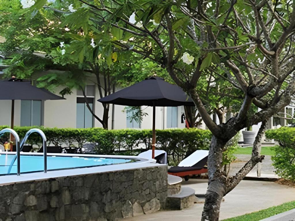 Kent Hotel Tissamaharama Exterior photo