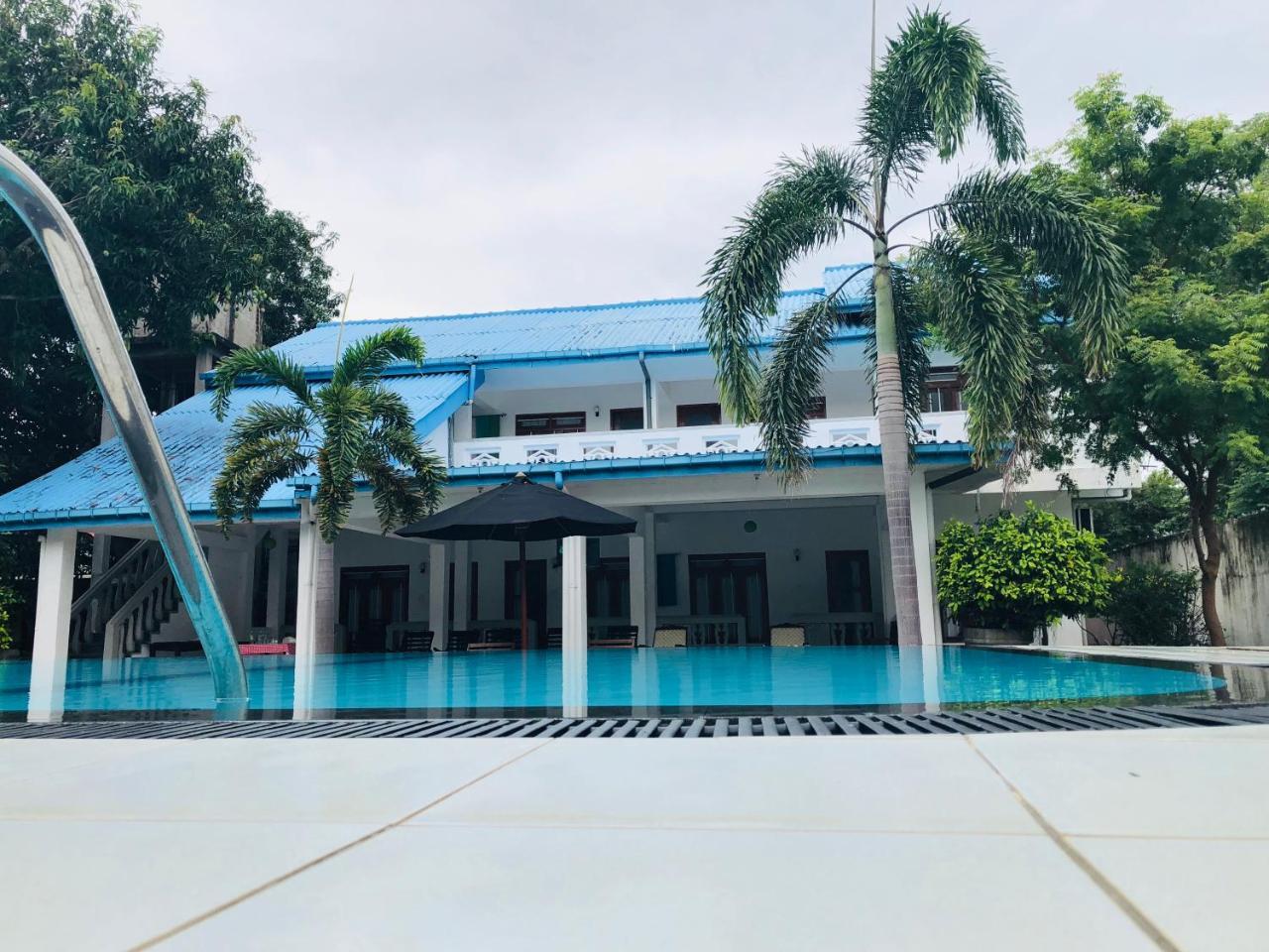 Kent Hotel Tissamaharama Exterior photo